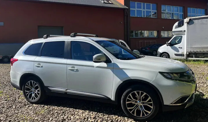 śląskie Mitsubishi Outlander cena 69900 przebieg: 183151, rok produkcji 2016 z Biała